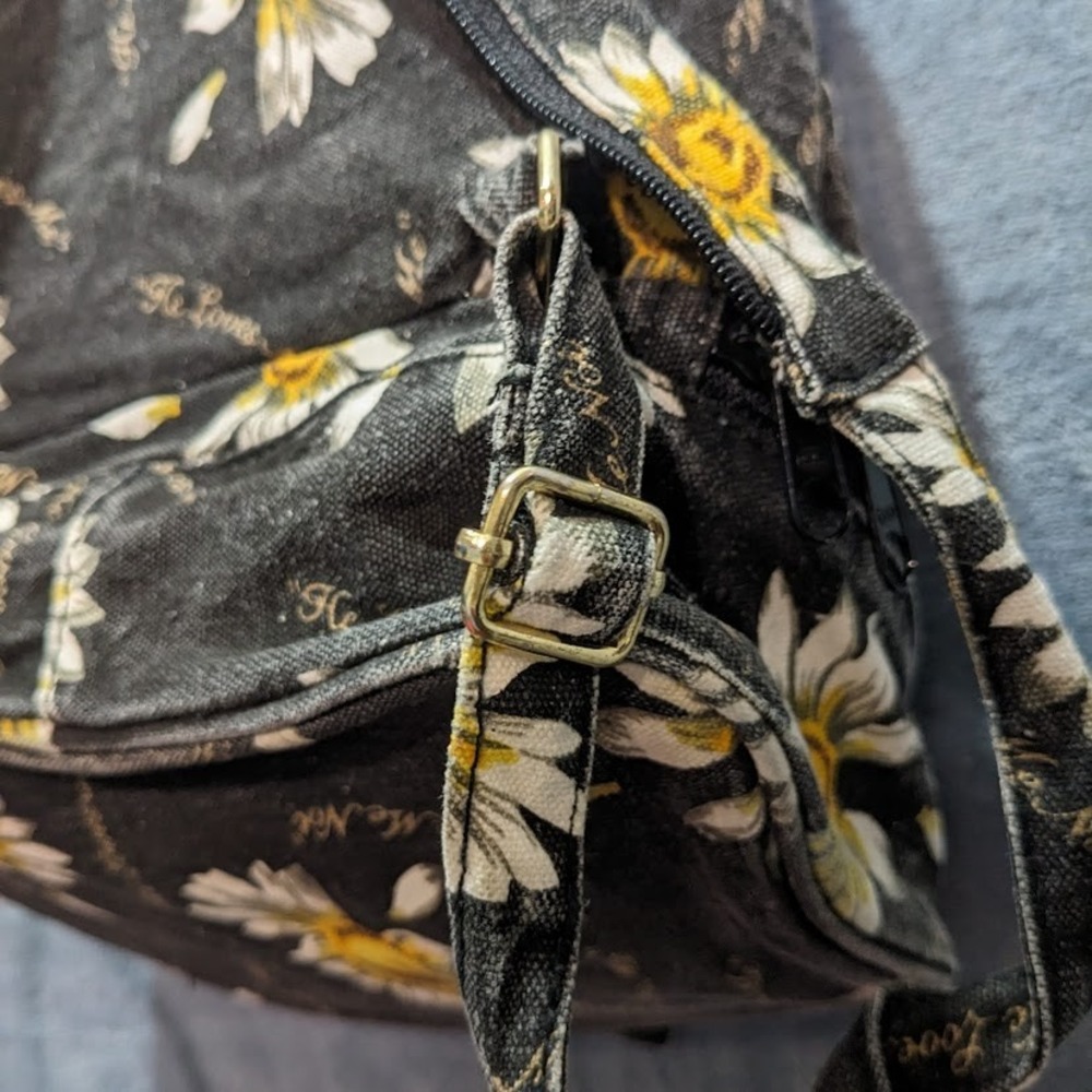 Vintage Sassaby Daisy Floral Mini Backpack Black He Loves Me 90s Sling Bag Y2K - Picture 11 of 16